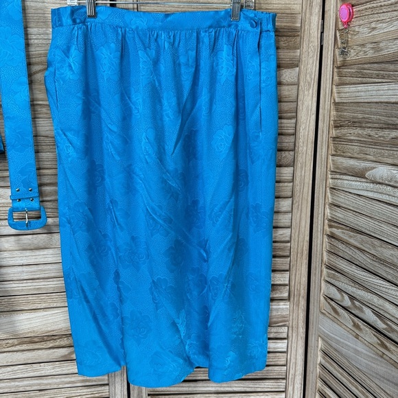 Argenti Women's Blue Floral Skirt Suit Outfit 2 Pc 100% Silk Size 16 - Picture 8 of 14